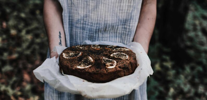 Jak uratować opadnięty biszkopt czekoladowy? Najczęstsze błędy i ich rozwiązania
